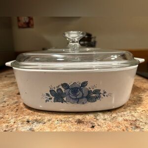Blue Velvet Rose Corning ware 2 Qt #A-2-B. 2 liter Casserole with Pyrex Lid